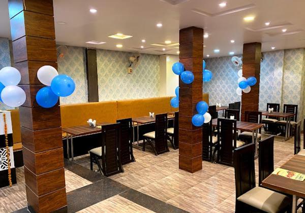 New Kumar Hotel & Banquet 勒克瑙 外观 照片
